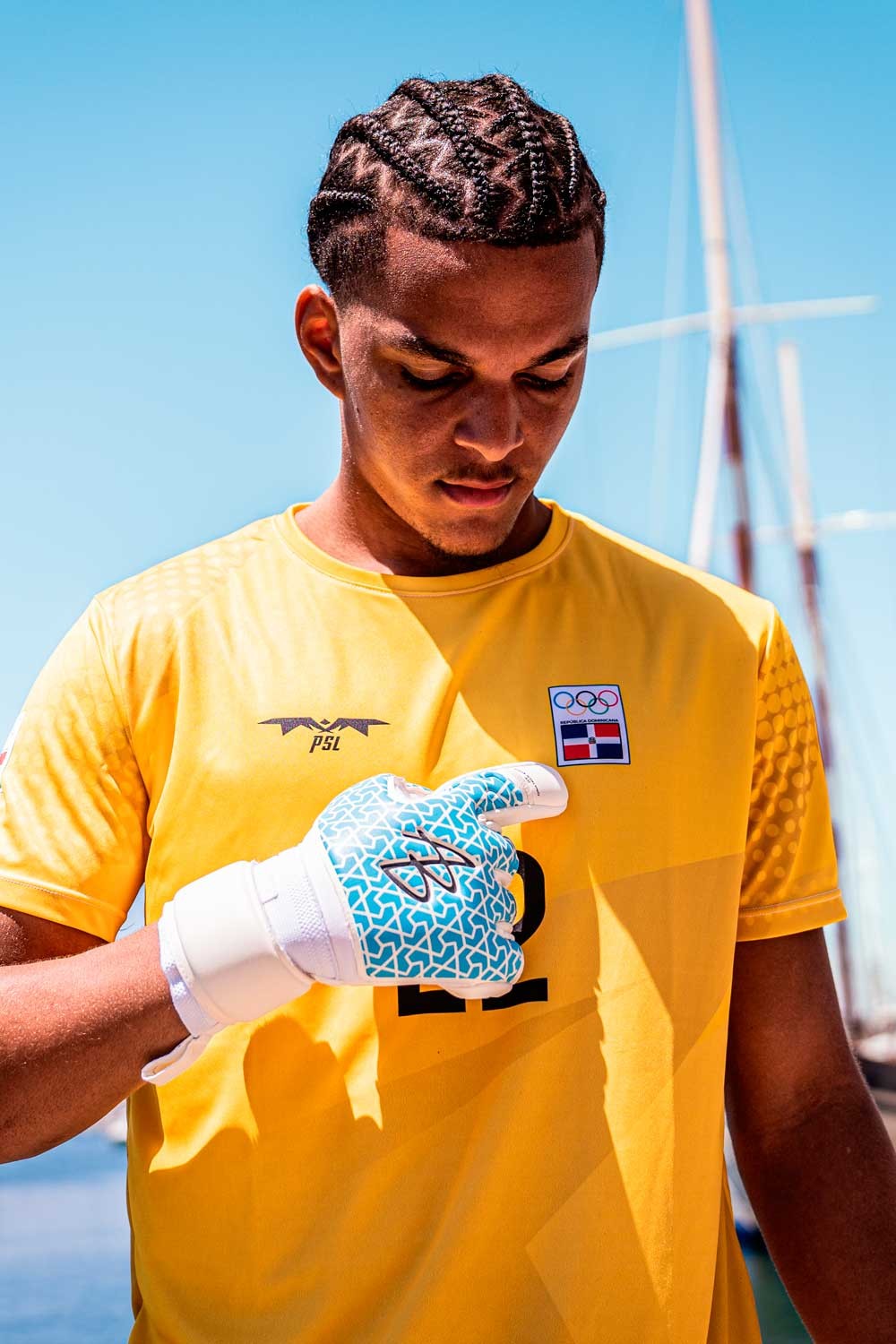 Camiseta Oficial República Dominicana de fútbol portero amarilla